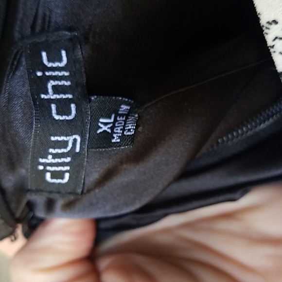 City Chic Lace Affair Printed Sheath Dress With Straps XL 24 NWT NEW - Picture 8 of 11